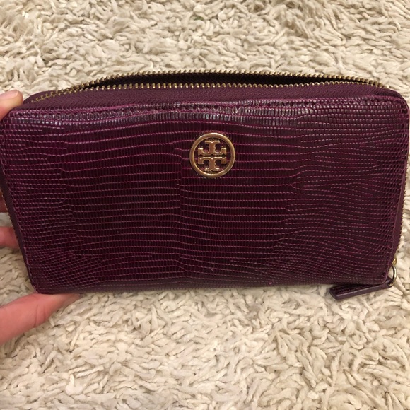 Tory Burch Handbags - Tory Burch large continental zip around wallet